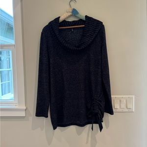 White House Black Market super soft NWOT Sweater